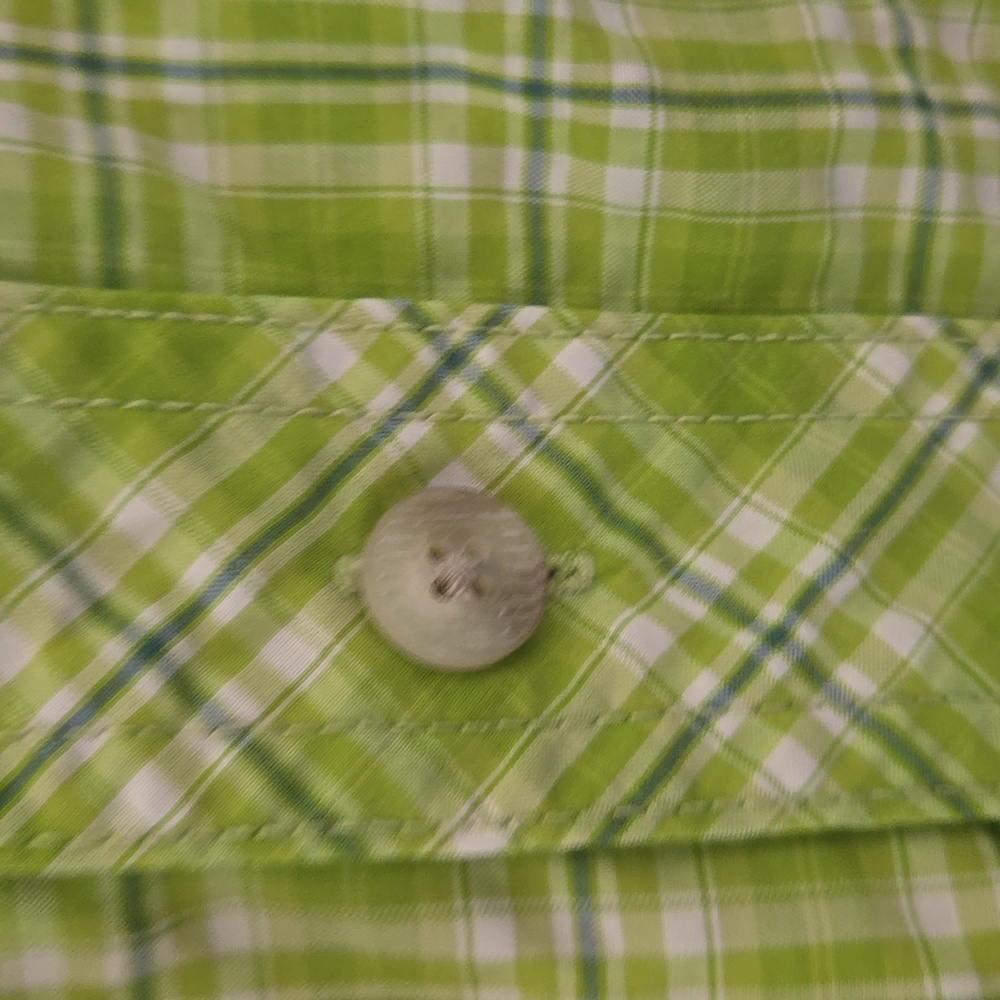 Cabela's plaid short sleeve shirt - Picture 6 of 10